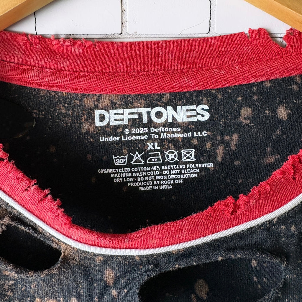 Deftones - Bleached Distressed cropped Band Tee
