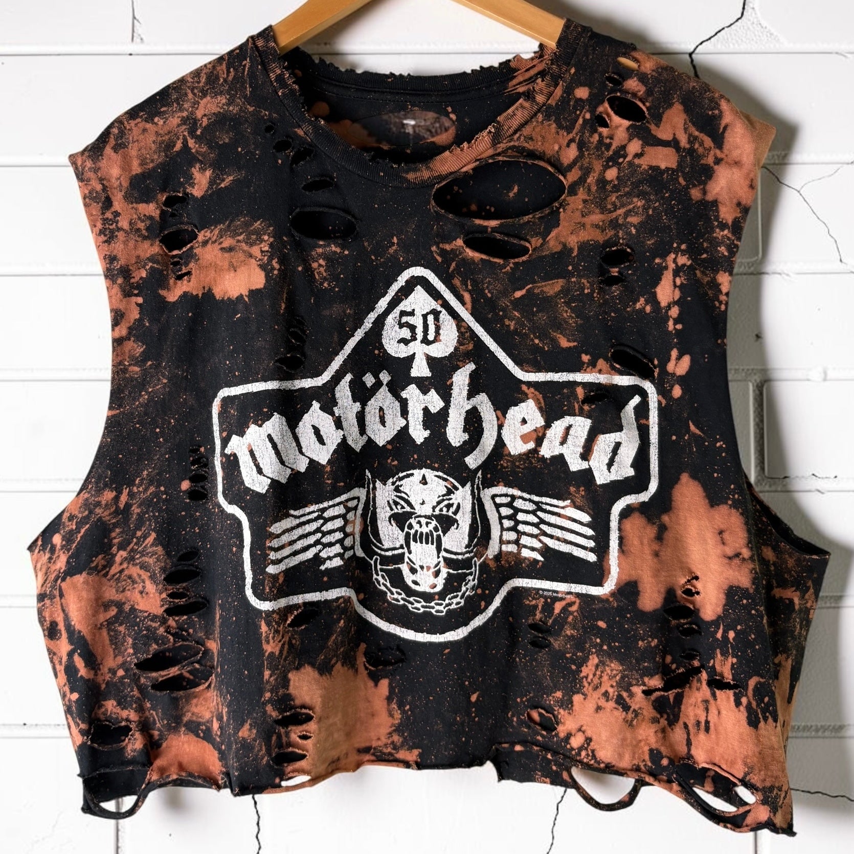 Motörhead Cropped Distressed Band Tee