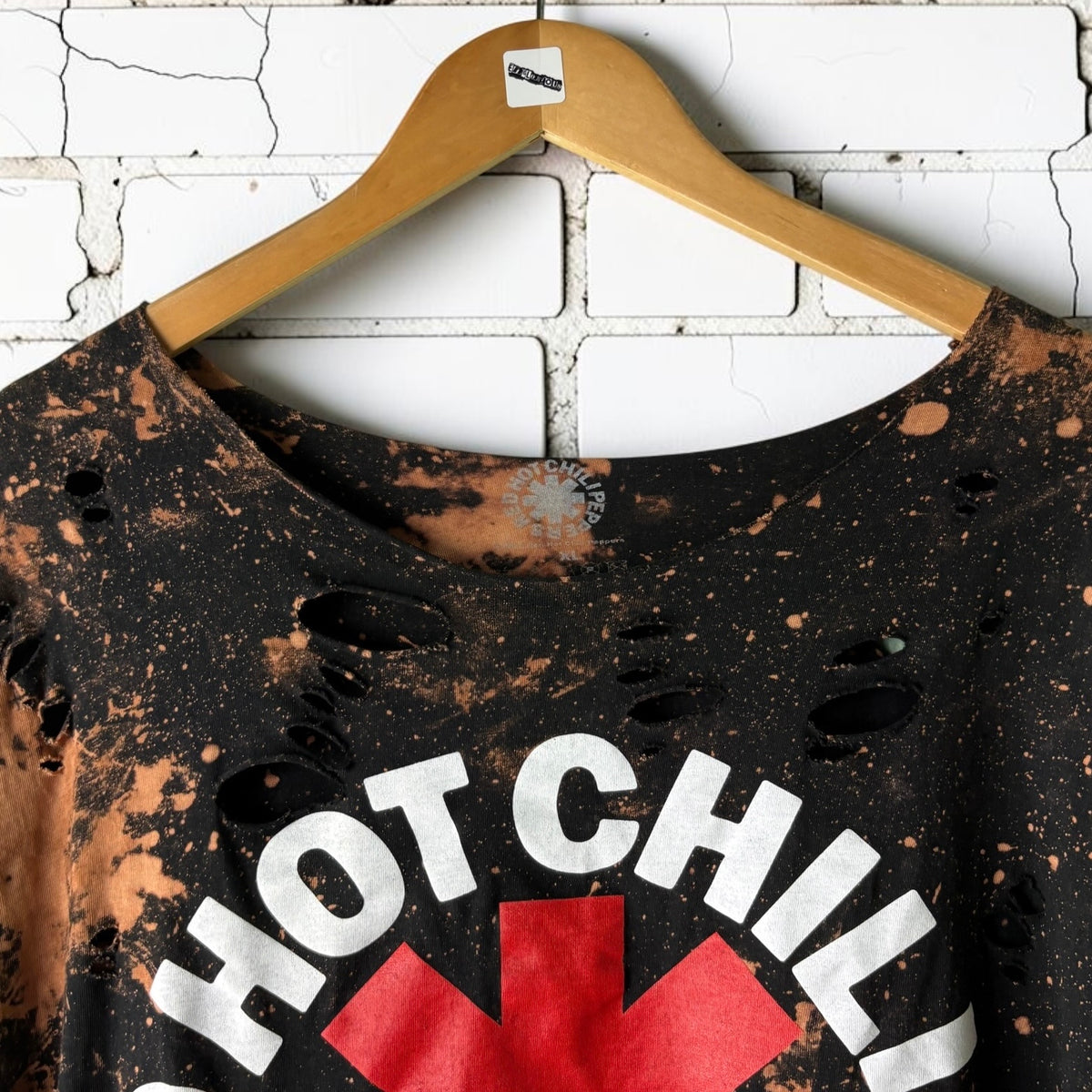 Red Hot Chili Peppers - Classic Logo Bleached Distressed Band Tee