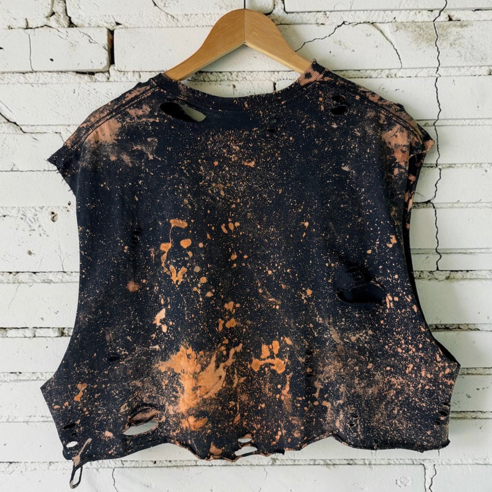 Metallica Bleached Distressed Cropped Tee