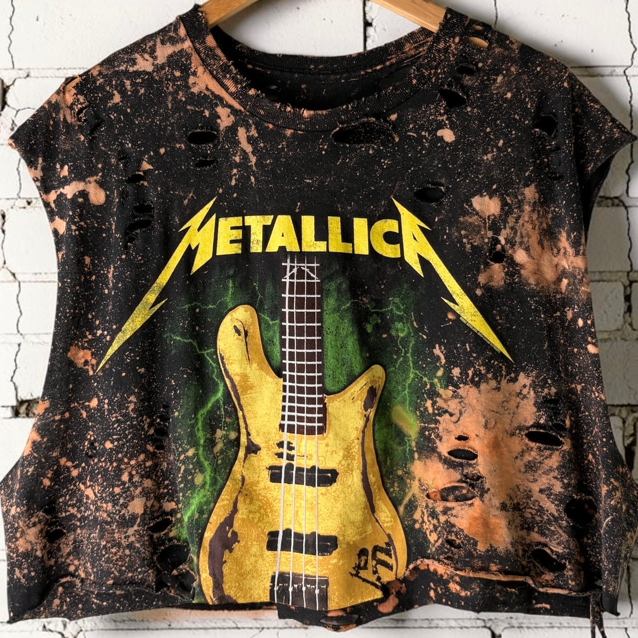 Metallica Bleached Distressed Cropped Tee