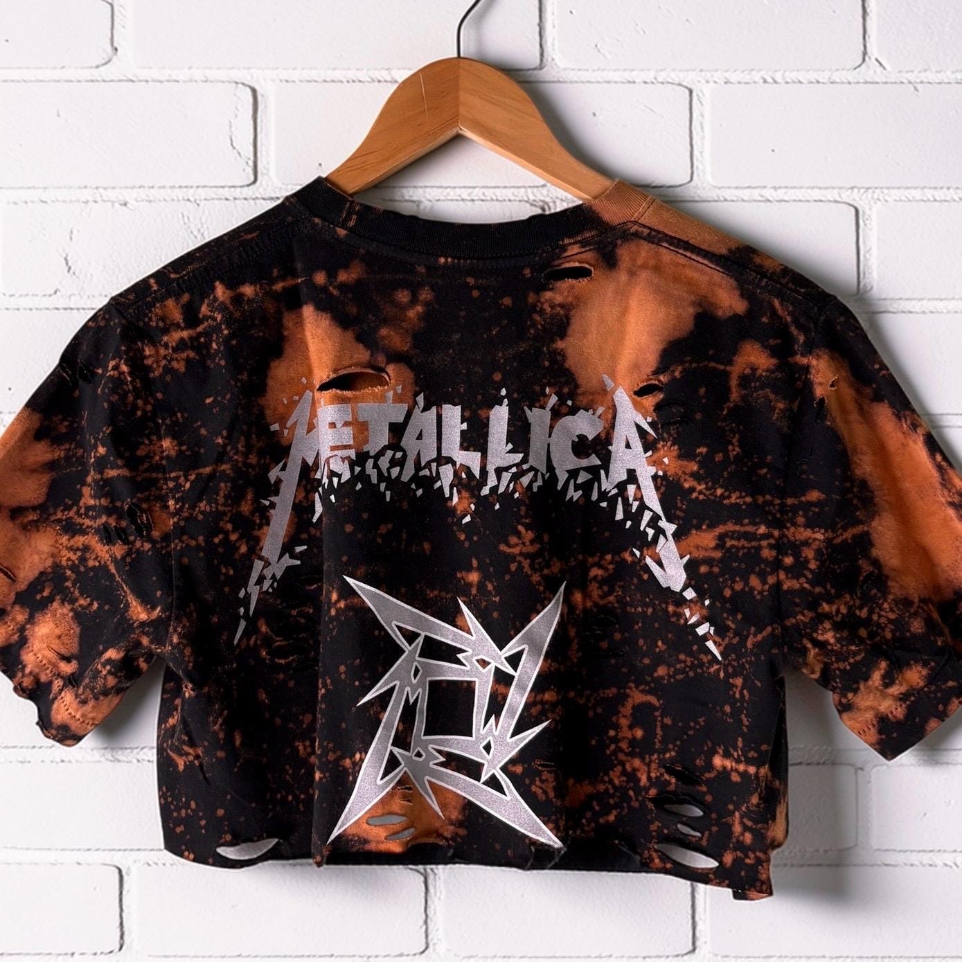 Metallica Bleached Shredded cropped Band Shirt