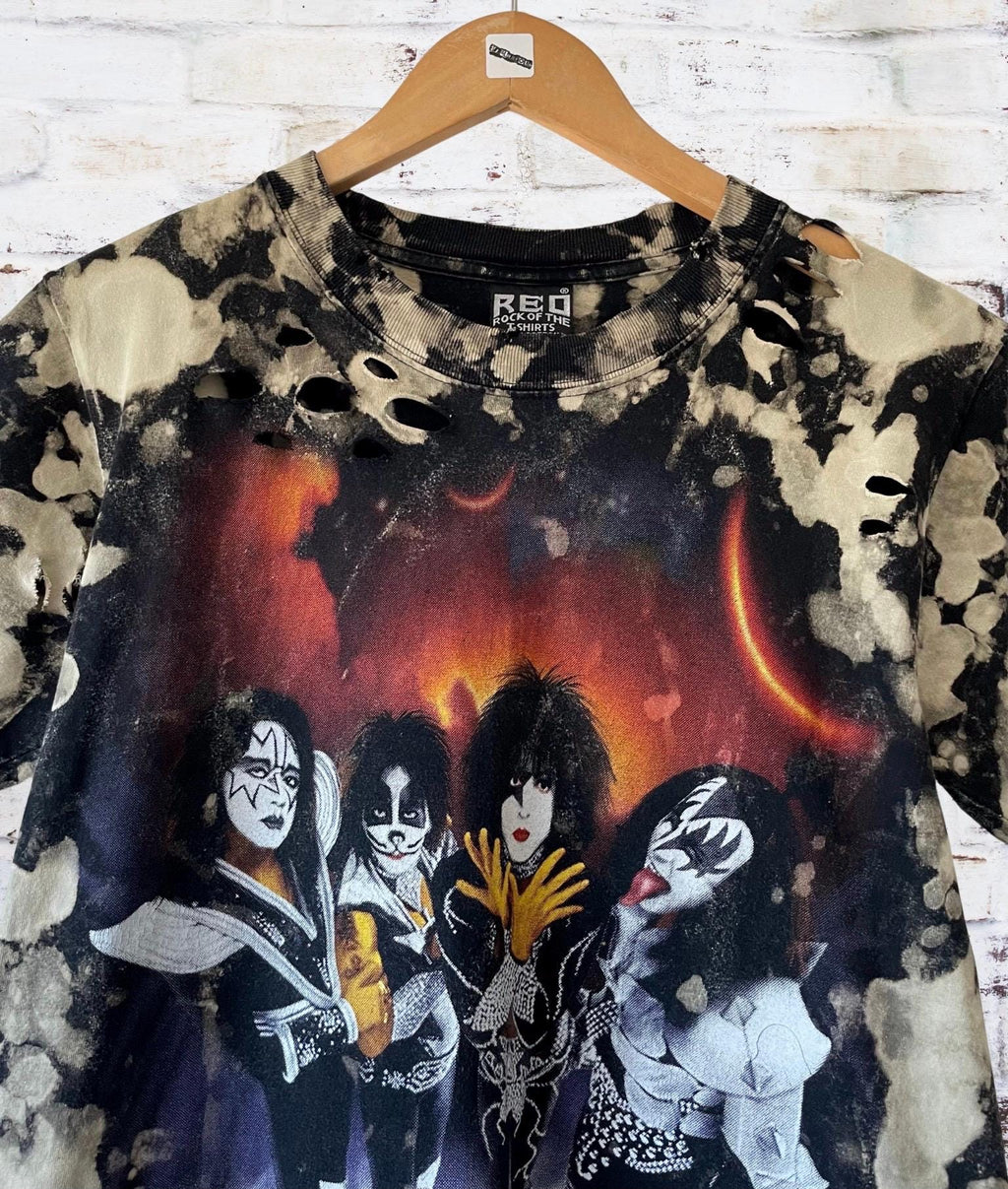 Kiss bleached distressed Band Shirt