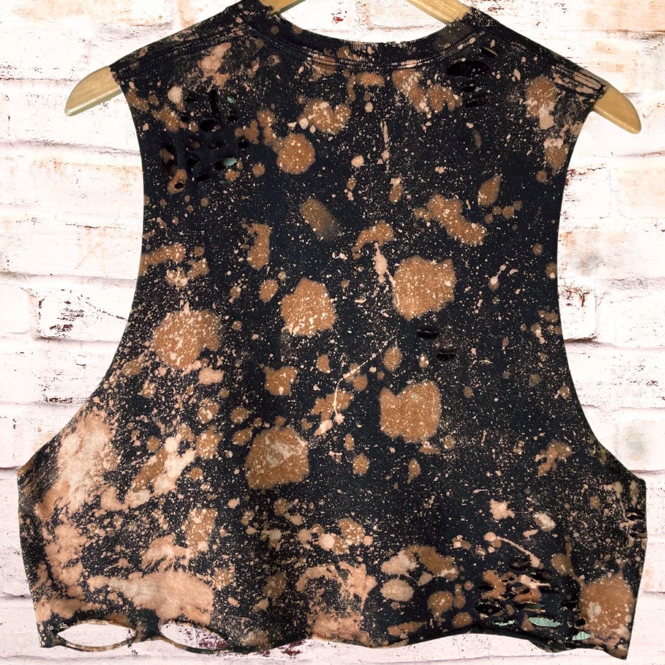 Ramones Classic Logo Bleached Shredded Band Tee