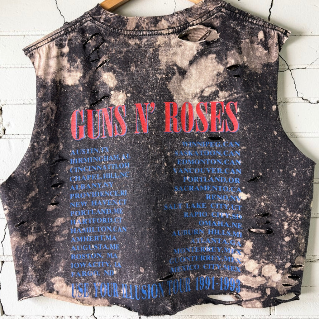Guns N Roses Distressed Classic Logo Tee