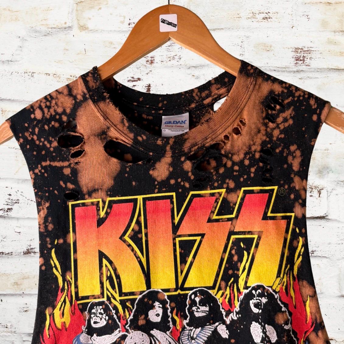 Kiss Bleached Distressed Band Tee