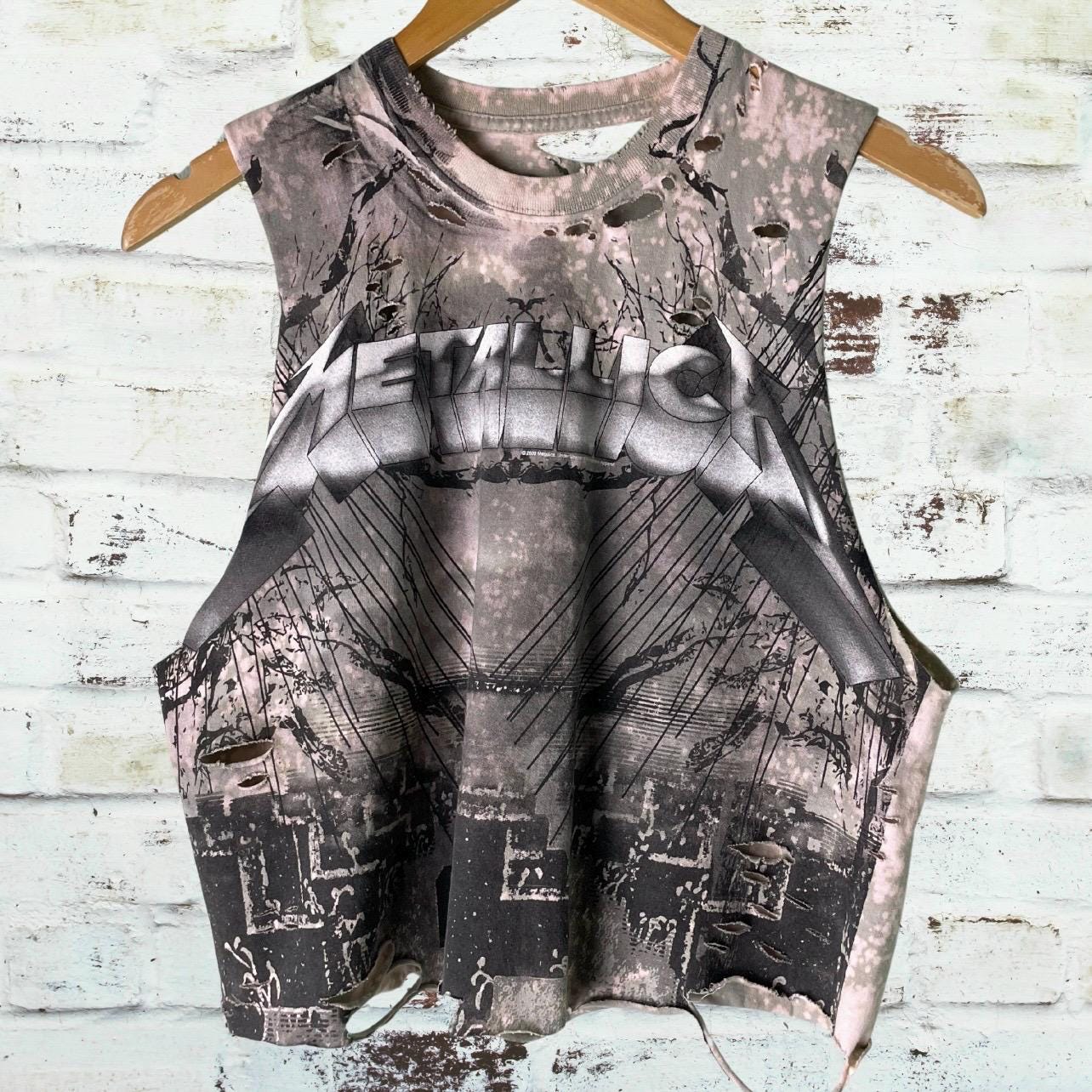 Metallica - Master Of Puppets Bleached Shredded Band Tee