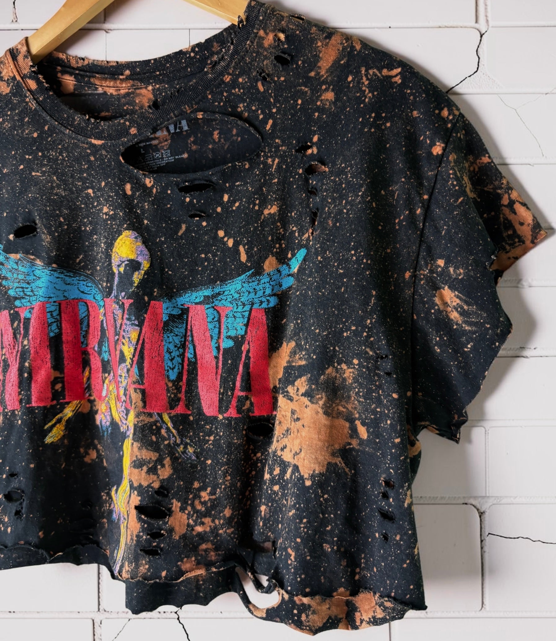 Nirvana - In Utero Bleach Cropped Distressed Tee