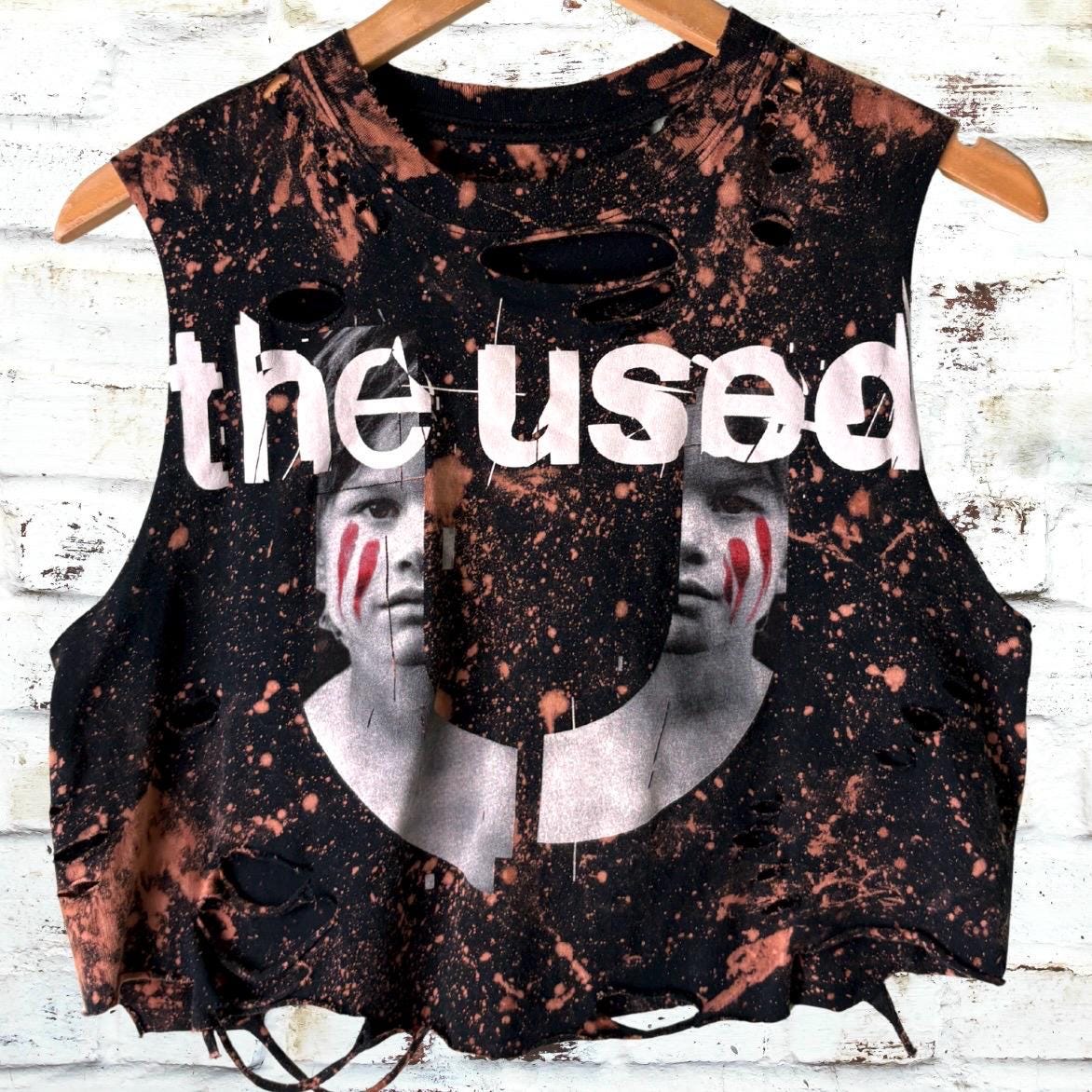 The Used - Vulnerable Bleacherd Shredded Tee