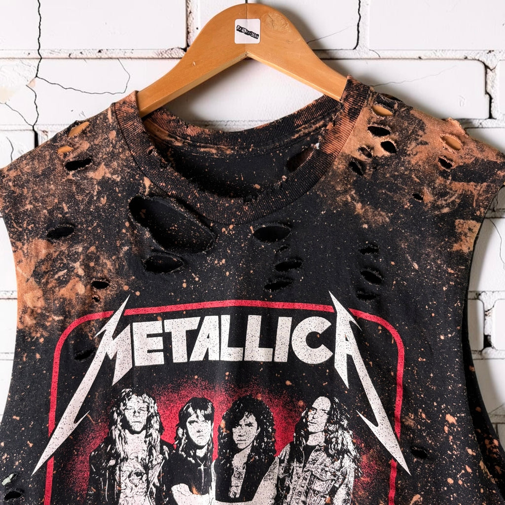 Metallica - Master Of Puppets Bleached Distressed Tee