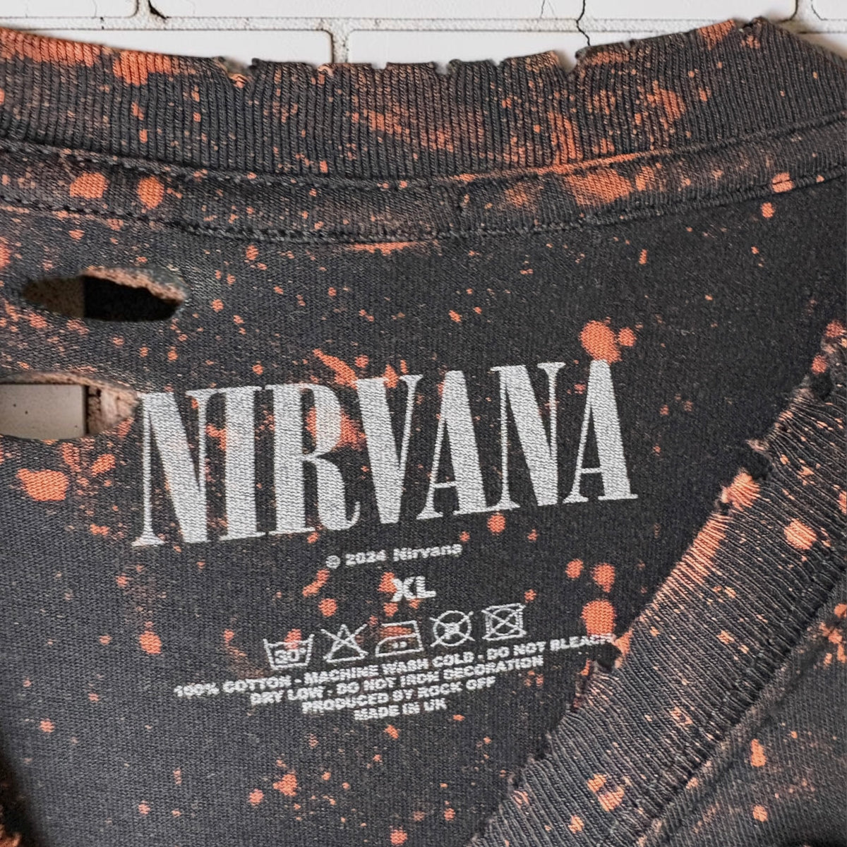 Nirvana - In Utero Bleach Cropped Distressed Tee