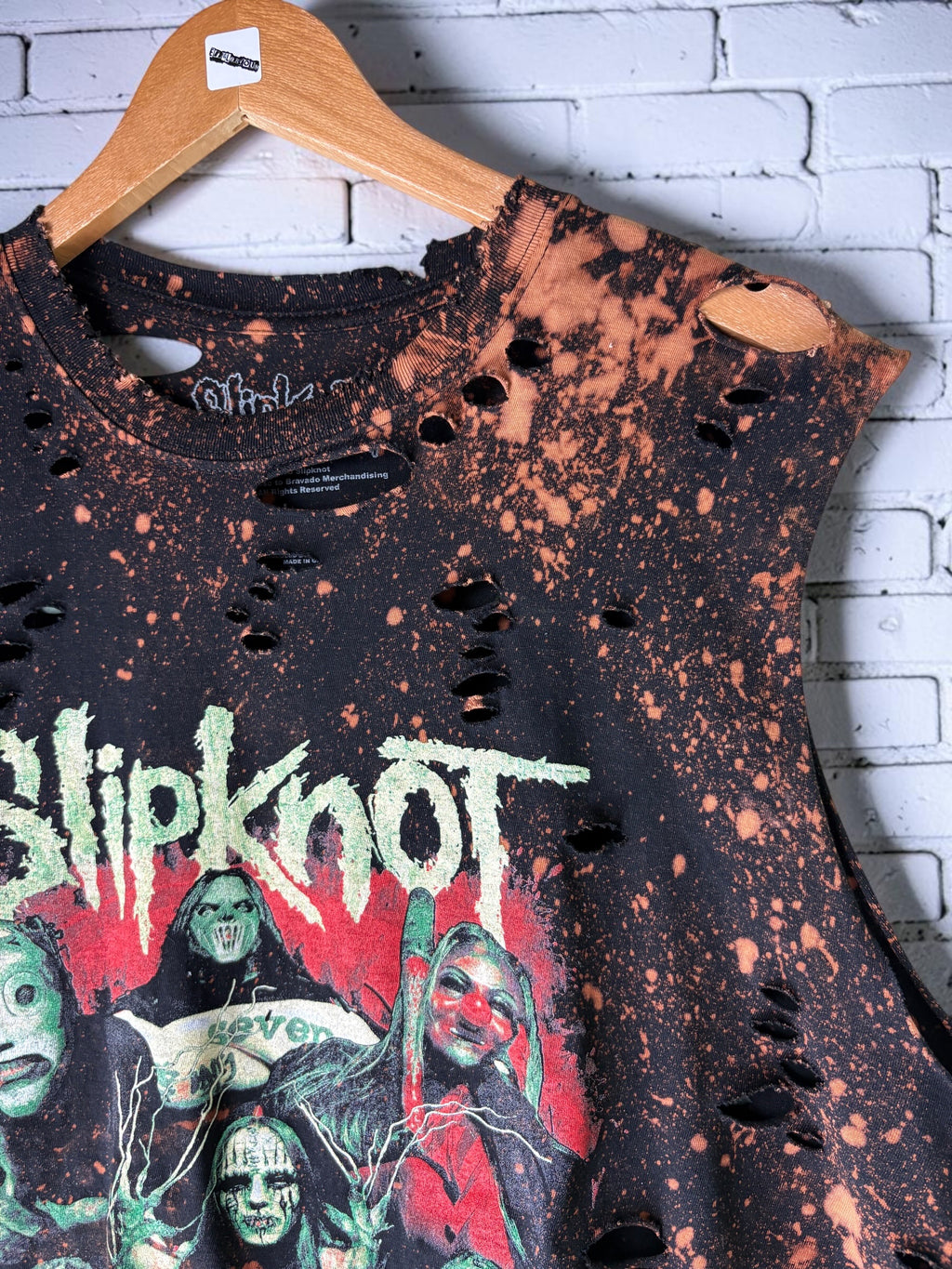 Slipknot Bleached Distressed cropped sleeveless Band Tee