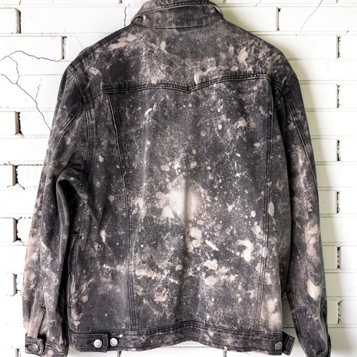 DIY OR DYE - Custom Bleach-Dyed Black Denim Trucker Jacket
