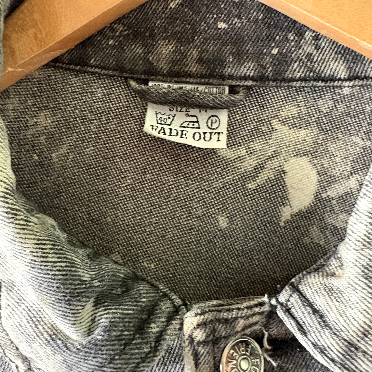 DIY OR DYE - Custom Bleach-Dyed Black Denim Trucker Jacket