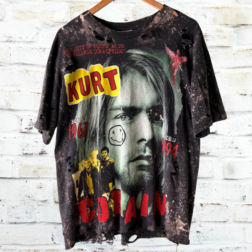 Kurt Cobain - Grunge Is Not Dead Thrashed Tee