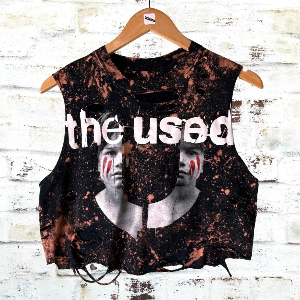 The Used - Vulnerable Bleacherd Shredded Tee