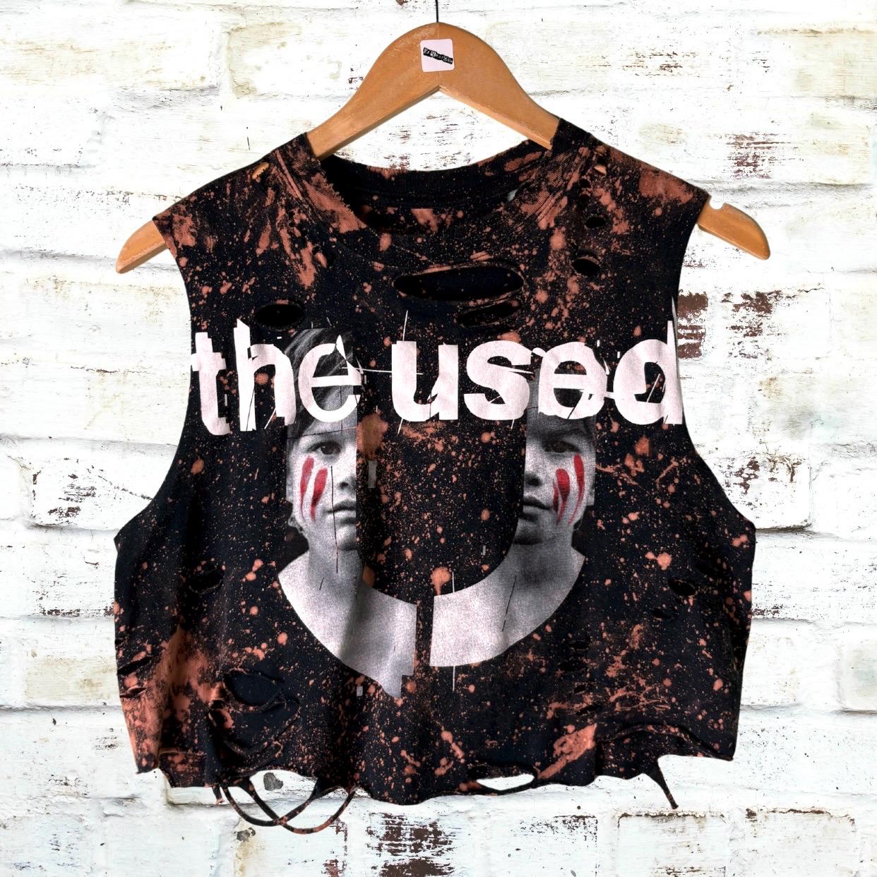 The Used - Vulnerable Bleacherd Shredded Tee