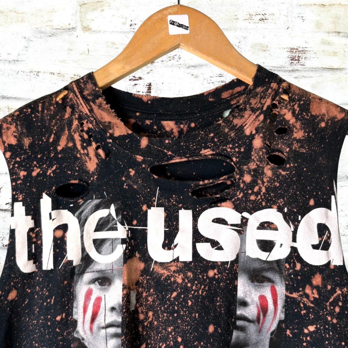 The Used - Vulnerable Bleacherd Shredded Tee